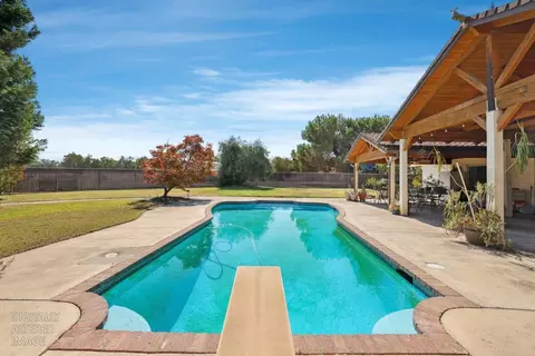 Exterior - 21267 E Copperopolis Rd, Linden, CA 95236 photo 4 of 17