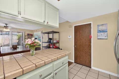 Kitchen - 5408 Engle Rd, Carmichael, CA 95608 photo 2 of 2