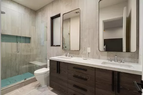 Bath - 5331 Barton Rd, Loomis, CA 95650 photo 5 of 5