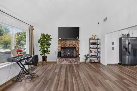 Living - 8416 Ancho Way, Elverta, CA 95626 photo 2 of 3