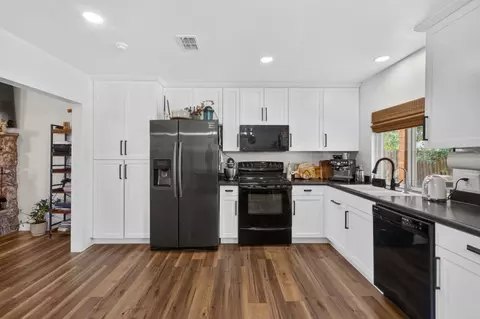 Kitchen - 8416 Ancho Way, Elverta, CA 95626 photo 4 of 4