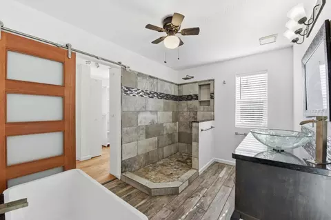 Bath - 1946 Blue Bell Ct, Cool, CA 95614 photo 3 of 6