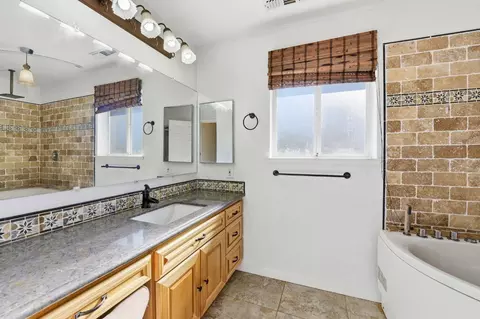 Bath - 1946 Blue Bell Ct, Cool, CA 95614 photo 6 of 6