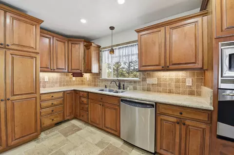 Kitchen - 1946 Blue Bell Ct, Cool, CA 95614 photo 2 of 5