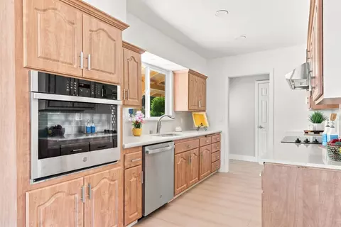 Kitchen - 1407 Babel Ln, Concord, CA 94518 photo 2 of 2