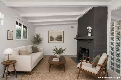 Living - 2108 O Farrell Ave, Modesto, CA 95350 photo 2 of 5