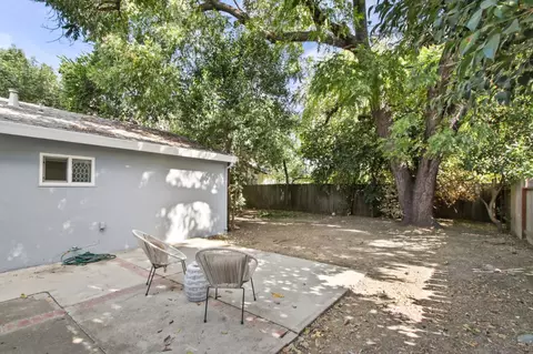 Exterior - 1518 Pole Line Rd, Davis, CA 95618 photo 7 of 10
