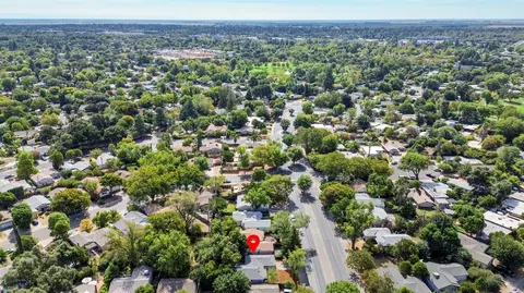 View/Area - 1518 Pole Line Rd, Davis, CA 95618 photo 3 of 7