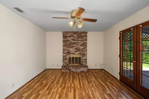Living - 749 Meadow Way, Manteca, CA 95336 photo 3 of 3