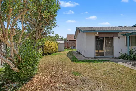 Exterior - 749 Meadow Way, Manteca, CA 95336 photo 6 of 7