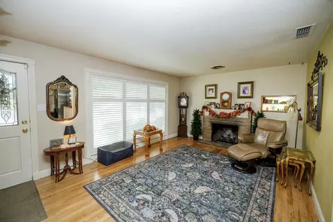 Living - 1815 E Marshall St, Turlock, CA 95380 photo 1 of 2