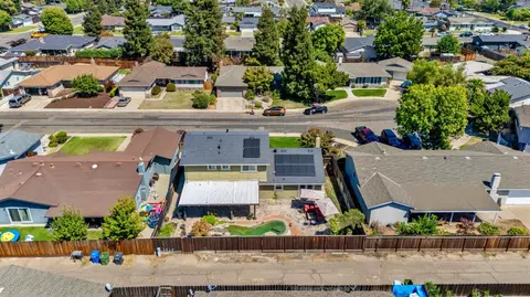 View/Area - 1945 Clemson Ct, Turlock, CA 95382 photo 5 of 7