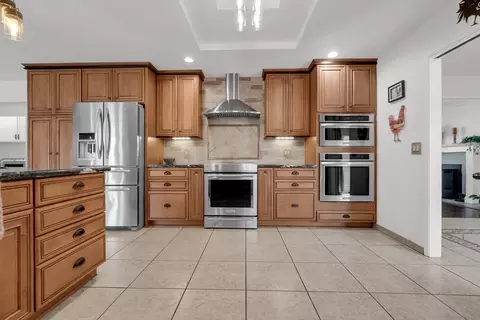 Kitchen - 1945 Clemson Ct, Turlock, CA 95382 photo 2 of 4