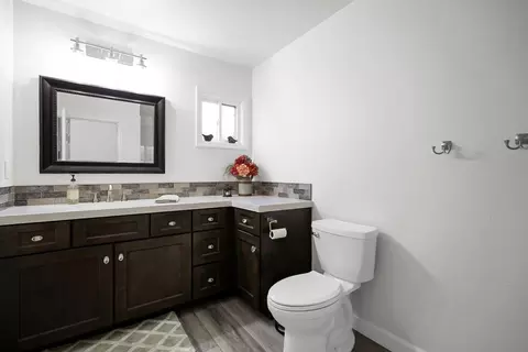 Bath - 1945 Clemson Ct, Turlock, CA 95382 photo 1 of 5