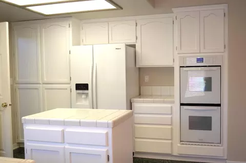 Kitchen - 761 Petrig St, Tracy, CA 95376 photo 2 of 2