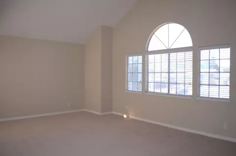 Living - 761 Petrig St, Tracy, CA 95376 photo 6 of 9