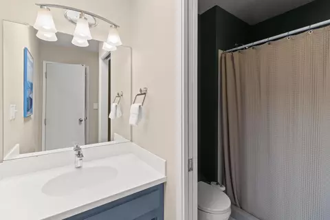 Bath - 1619 Tamarack Ln, Davis, CA 95616 photo 1 of 6
