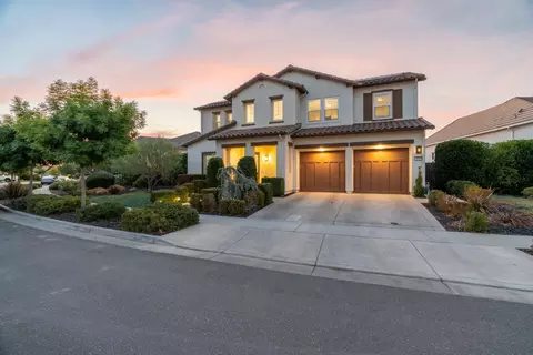 Exterior - 3021 Belmont Dr, Lodi, CA 95242 photo 5 of 17