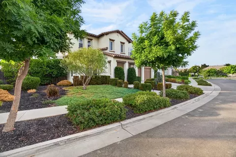 Exterior - 3021 Belmont Dr, Lodi, CA 95242 photo 9 of 17