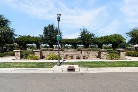 View/Area - 3021 Belmont Dr, Lodi, CA 95242 photo 7 of 7