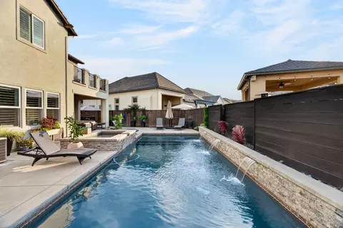 Exterior - 3021 Belmont Dr, Lodi, CA 95242 photo 14 of 17
