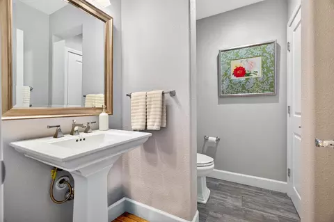 Bath - 3021 Belmont Dr, Lodi, CA 95242 photo 1 of 8