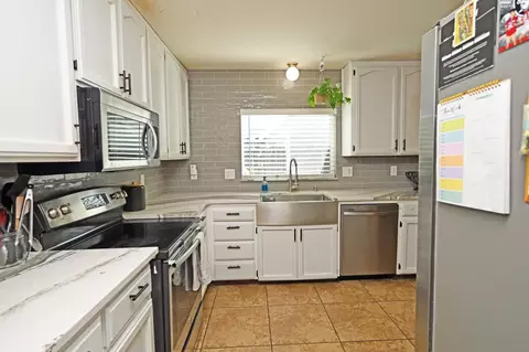 Kitchen - 1902 Willert Dr, Turlock, CA 95380 photo 4 of 5