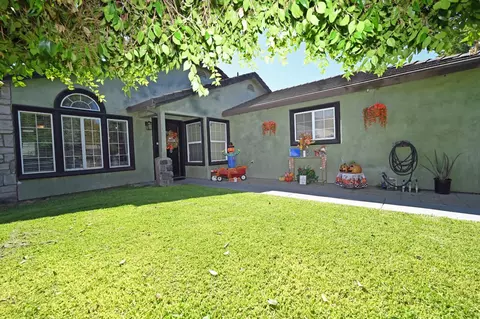Exterior - 1902 Willert Dr, Turlock, CA 95380 photo 6 of 6