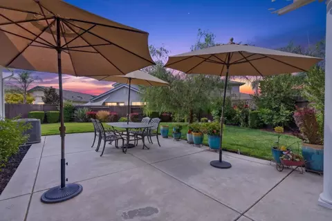 Exterior - 1837 Azalea St, Lodi, CA 95242 photo 12 of 12