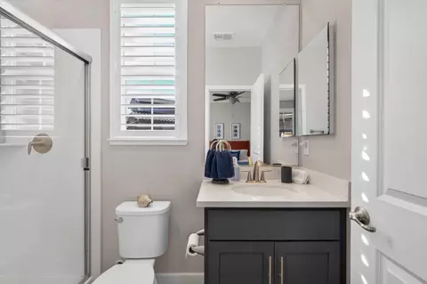 Bath - 1837 Azalea St, Lodi, CA 95242 photo 1 of 9