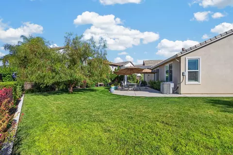 Exterior - 1837 Azalea St, Lodi, CA 95242 photo 6 of 12