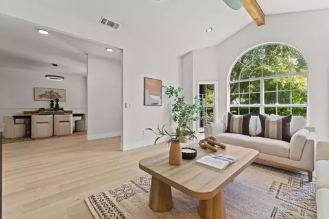 Living - 3209 Max Ct, Carmichael, CA 95608 photo 2 of 5
