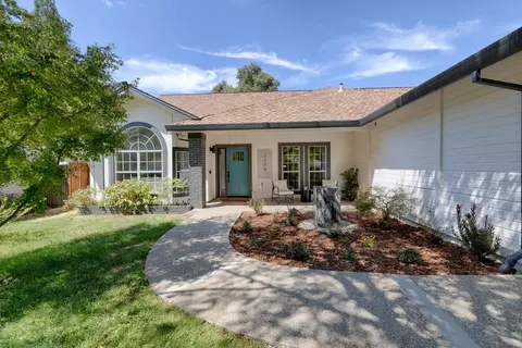 Exterior - 3209 Max Ct, Carmichael, CA 95608 photo 5 of 17