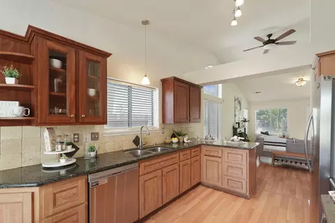 Kitchen - 799 Clifford Dr, Lathrop, CA 95330 photo 2 of 5
