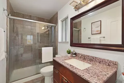 Bath - 799 Clifford Dr, Lathrop, CA 95330 photo 3 of 3
