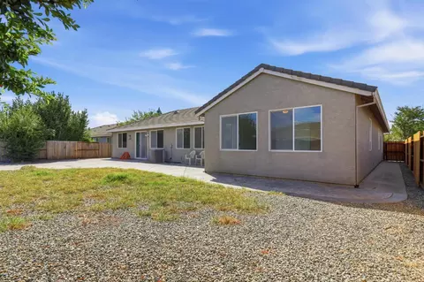 Exterior - 1241 Calypso Ranch Dr, Plumas Lake, CA 95961 photo 4 of 5