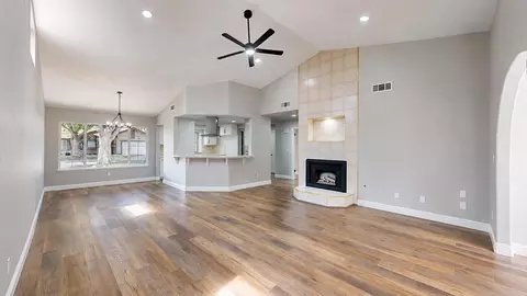 Living - 1516 January Dr, Modesto, CA 95358 photo 3 of 11