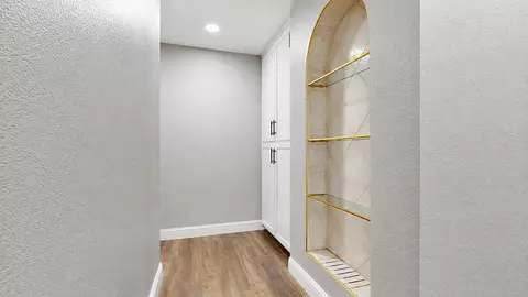 Entry Way - 1516 January Dr, Modesto, CA 95358 photo 4 of 4