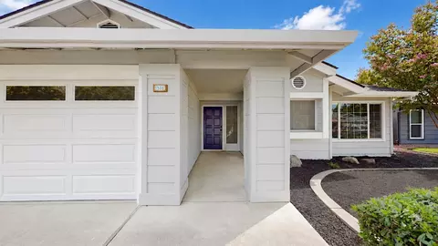 Exterior - 1516 January Dr, Modesto, CA 95358 photo 3 of 5