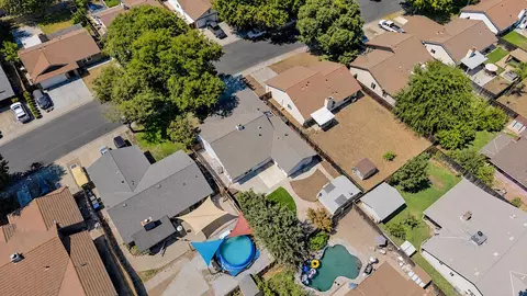 View/Area - 1516 January Dr, Modesto, CA 95358 photo 4 of 6