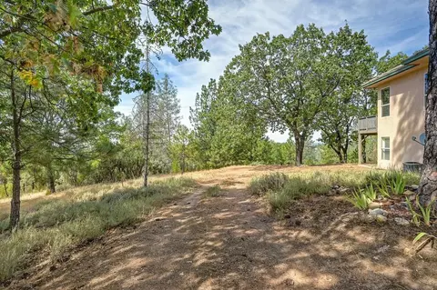 Exterior - 2120 Bear Rock Rd, Placerville, CA 95667 photo 14 of 16