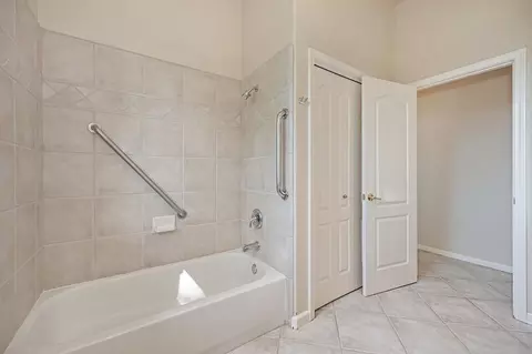 Bath - 2120 Bear Rock Rd, Placerville, CA 95667 photo 2 of 6