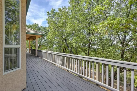 Exterior - 2120 Bear Rock Rd, Placerville, CA 95667 photo 11 of 16