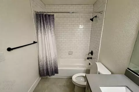 Bath - 2481 Quail Hill Rd, Copperopolis, CA 95228 photo 3 of 3