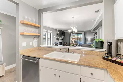 Kitchen - 2401 Eilers Ln #701, Lodi, CA 95242 photo 5 of 5