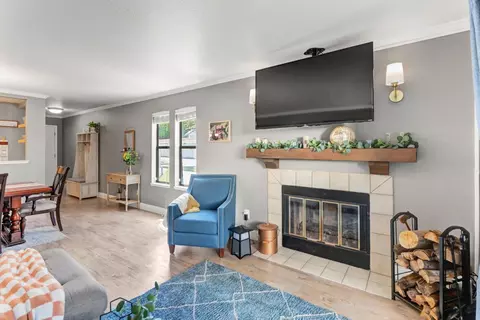 Living - 2401 Eilers Ln #701, Lodi, CA 95242 photo 6 of 6