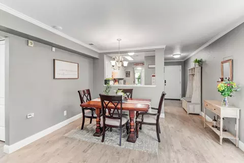 Dining - 2401 Eilers Ln #701, Lodi, CA 95242 photo 2 of 3