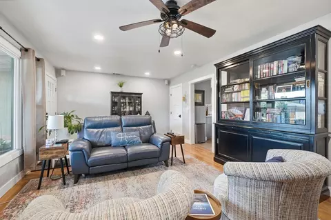 Living - 805 Edison Ave, Modesto, CA 95350 photo 3 of 3