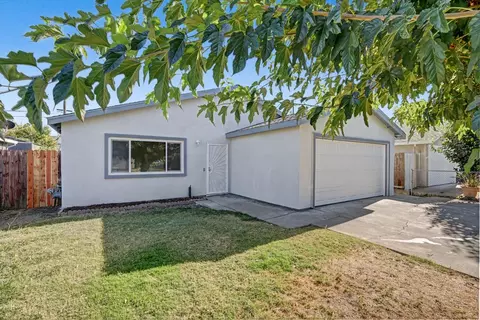 1033 Taber St, West Sacramento, CA 95605