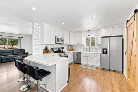 Kitchen - 6267 E Jahant Rd, Acampo, CA 95220 photo 2 of 6